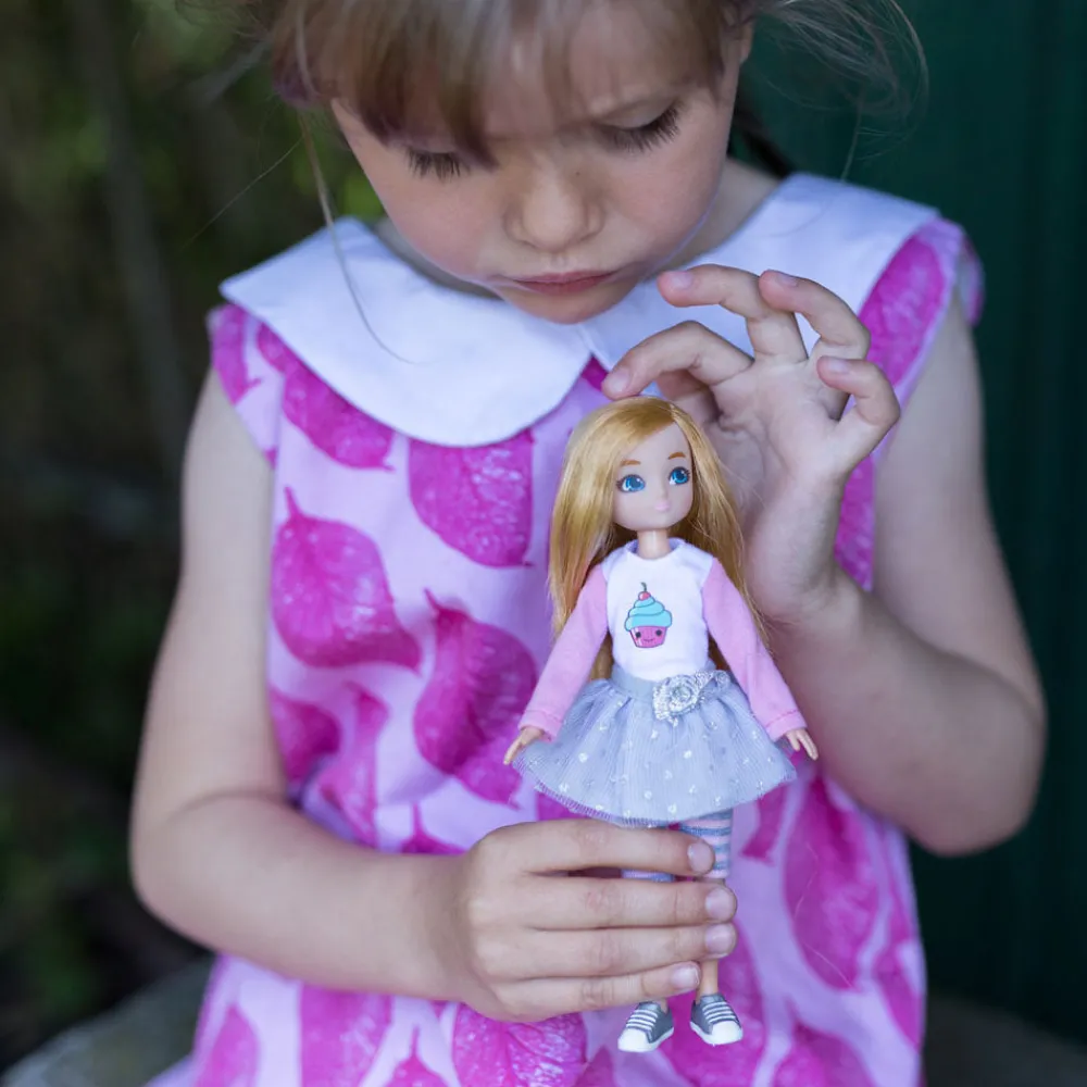birthday_girl_4.webp Fashion Birthday Girl Lottie Dolls