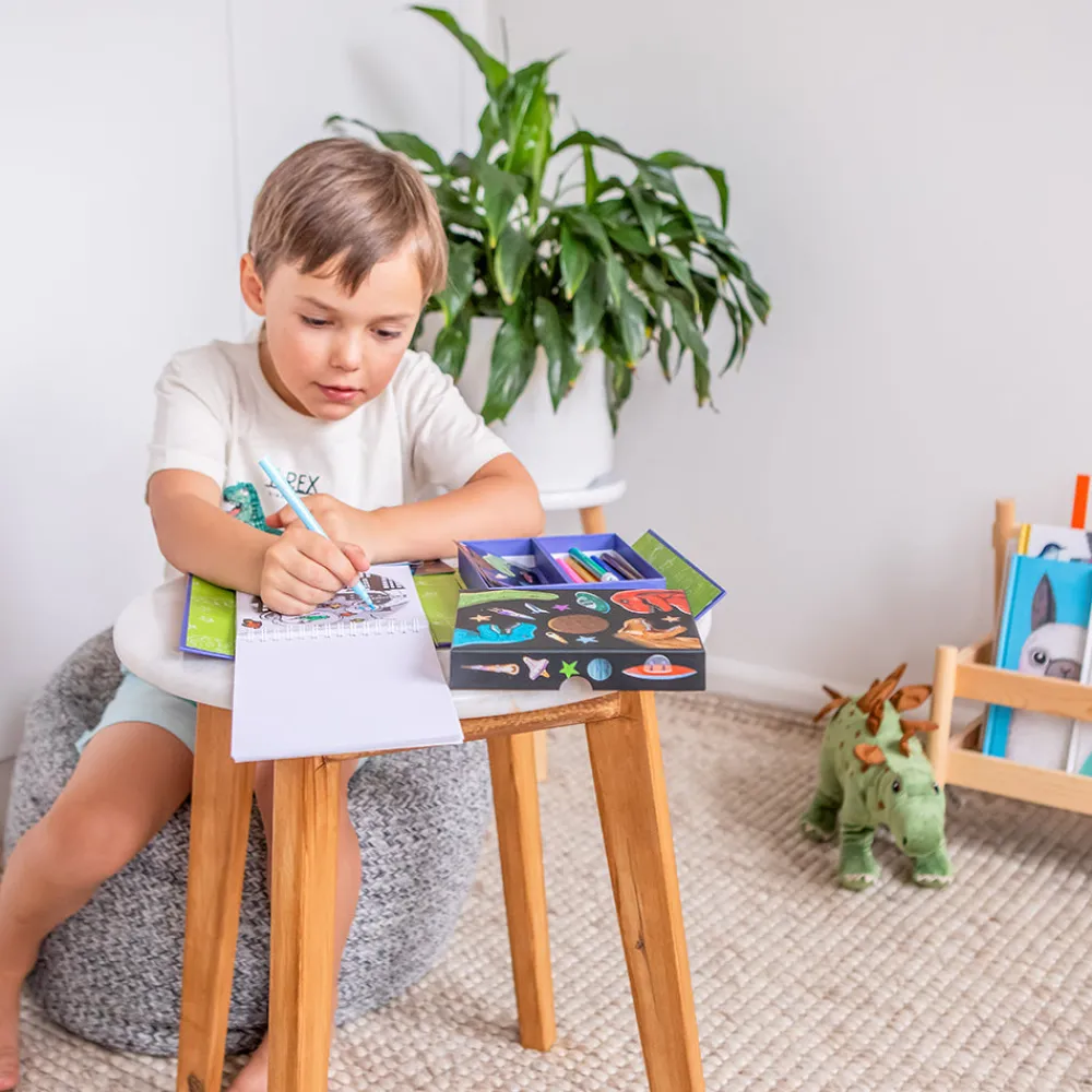 colouring_set__dinos_in_s_3.webp Clearance Colouring Set – Dinos In Space Kids Arts And Crafts Sets For Kids