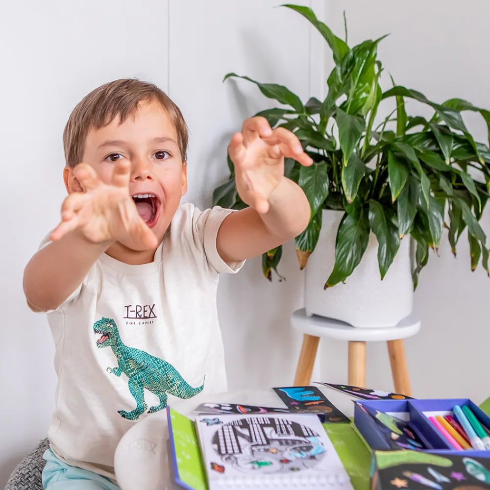 colouring_set__dinos_in_s_4.webp Clearance Colouring Set – Dinos In Space Kids Arts And Crafts Sets For Kids