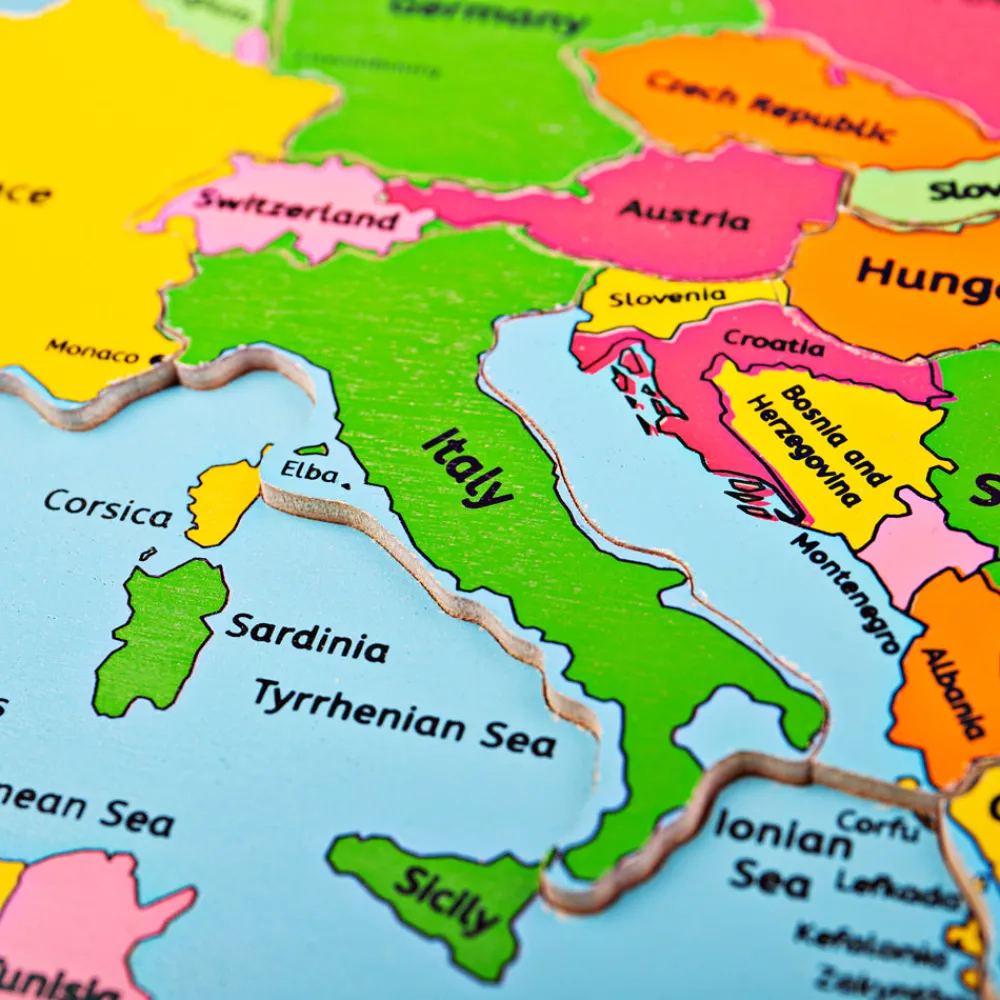 europe_inset_puzzle_2.webp Hot Europe Inset Puzzle Wooden Puzzles And Activity Toys | Children's Wooden Puzzles