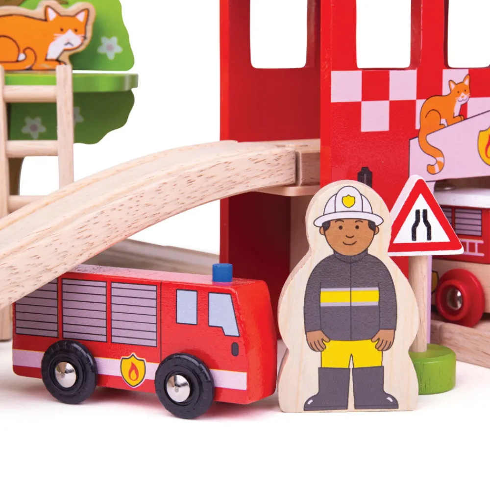 fire_station_train_set_4.webp Hot Fire Station Train Set Gifts For 5 Yr Olds | Toys For 4 Year Olds