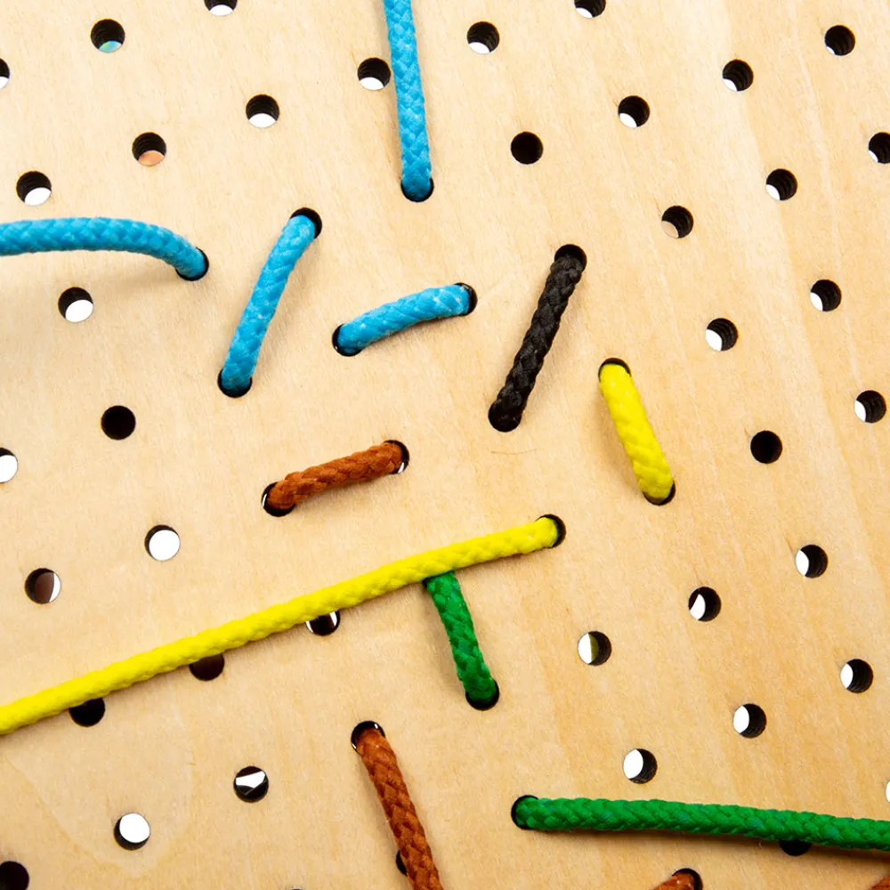 house_laceashape_4.webp Outlet House Lace-A-Shape Kids Arts And Crafts Sets For Kids